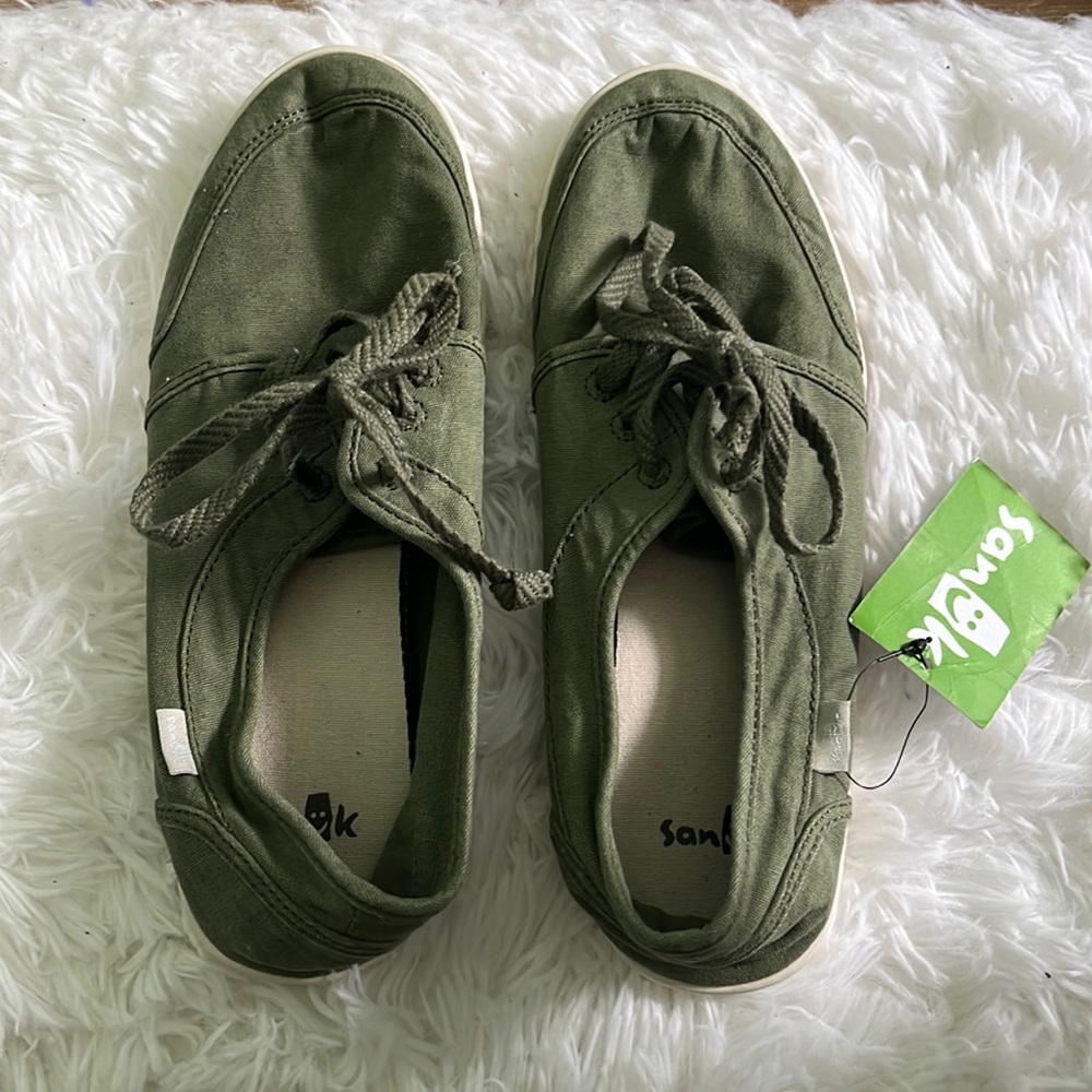 Sanuks